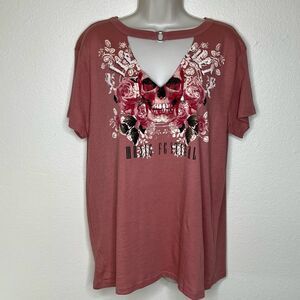 NWT Polly and Esther Skull Music Festival Mauve Gigi Screen T Shirt Women Large